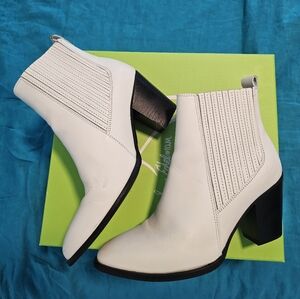 Clarks White and Black Ankle Boots Sleek Design
